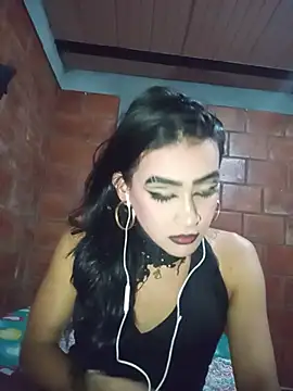 Snapshot of Sienna_Dark chatting on June 2026 03:00:01 AM Sienna Dark online show from June 2026 03:00:01 AM