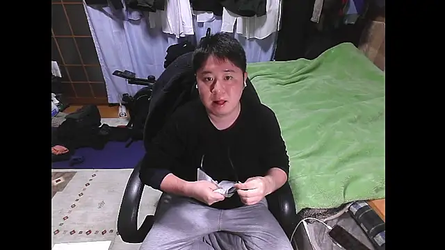 hide39 online show from March 2026 05:08:01 PM