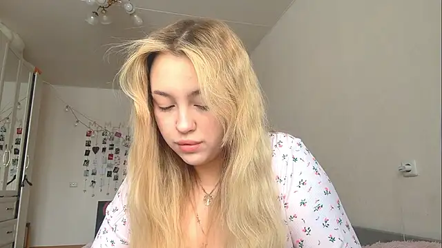 WonderedFlair online show from March 2026 05:15:01 AM