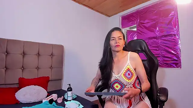 Liz Grettel online show from July 2026 03:25:01 PM
