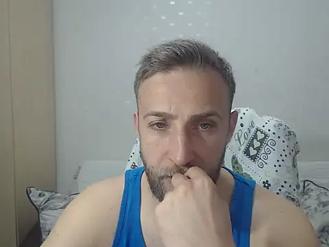Snapshot of BlondEagleMuscle chatting on April 2026 09:19:02 AM BlondEagleMuscle online show from April 2026 09:19:02 AM
