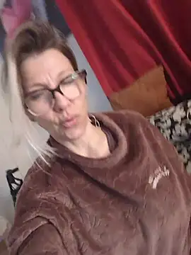 ManuelaX online show from March 2026 01:05:02 PM