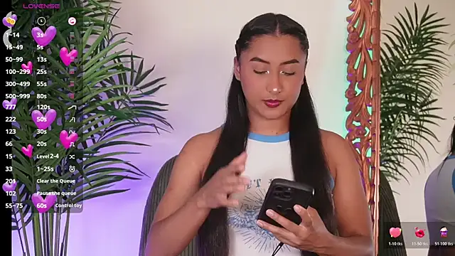 SoyJuliana 19 online show from August 2026 07:06:01 PM