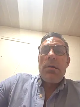 ambrosio669 online show from April 2026 02:00:02 PM