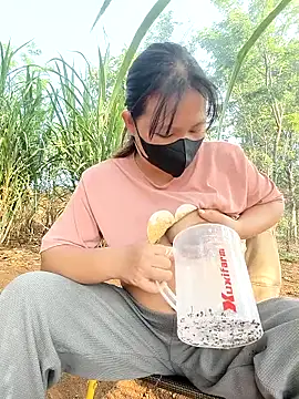 Tini-mimi online show from March 2026 12:45:01 AM