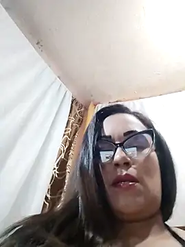 Snapshot of maroita chatting on June 2026 03:06:01 PM maroita online show from June 2026 03:06:01 PM