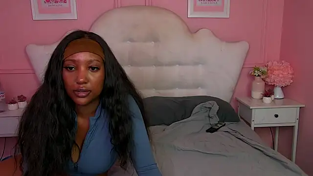 Snapshot of NyaraBuenoBabestationx chatting on July 2026 08:11:02 PM NyaraBuenoBabestationx online show from July 2026 08:11:02 PM