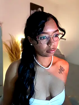 nathyjonees online show from June 2026 10:21:02 AM