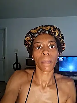Lollypopp6 online show from May 2026 06:13:01 PM