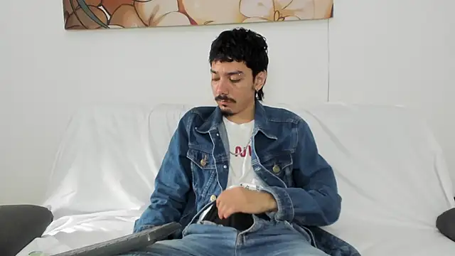 finn jackson online show from April 2026 07:58:02 PM