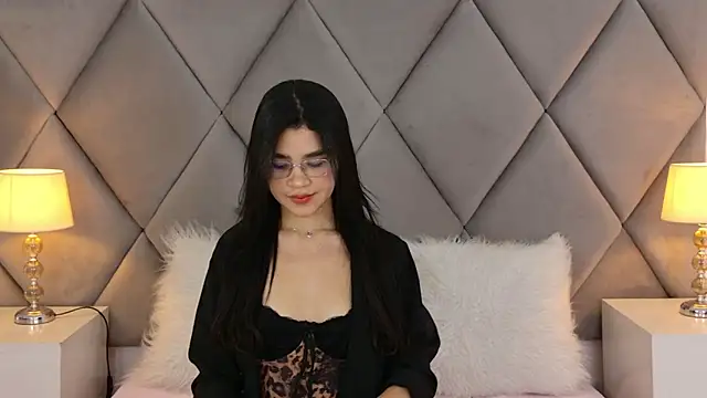 OliviaDiaz online show from May 2026 08:03:02 PM
