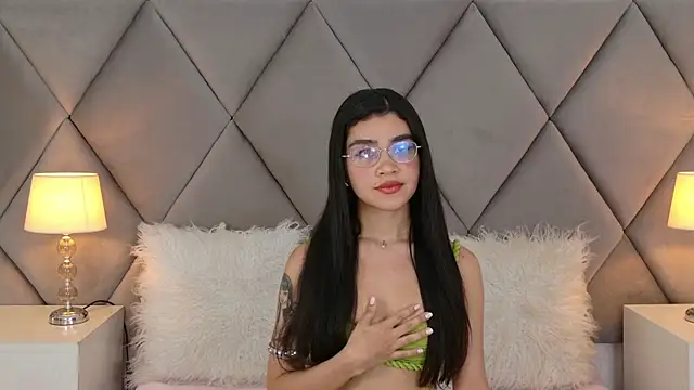 OliviaDiaz online show from May 2026 12:04:02 AM