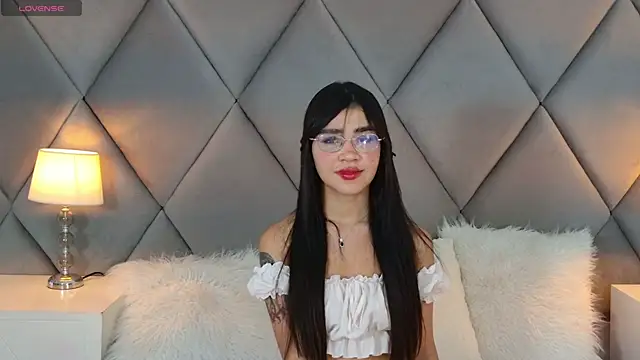 OliviaDiaz online show from July 2026 08:11:01 PM