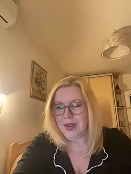 JanieLight53 online show from March 2026 12:25:02 AM