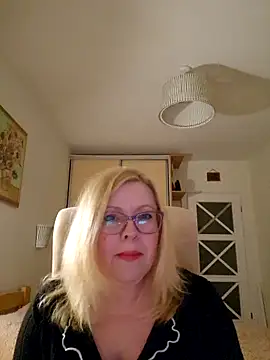 JanieLight53 online show from March 2026 04:56:01 PM