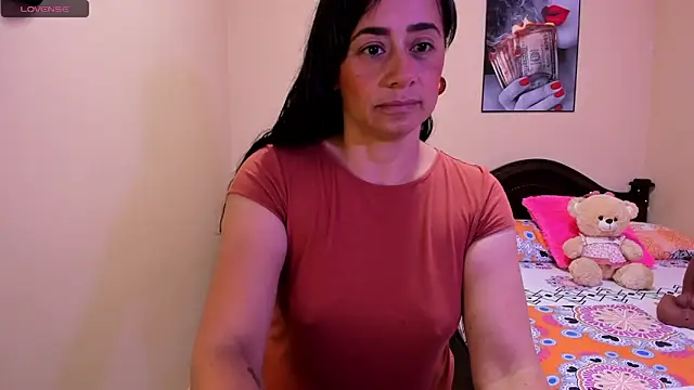 sara florez12 online show from April 2026 11:15:02 AM