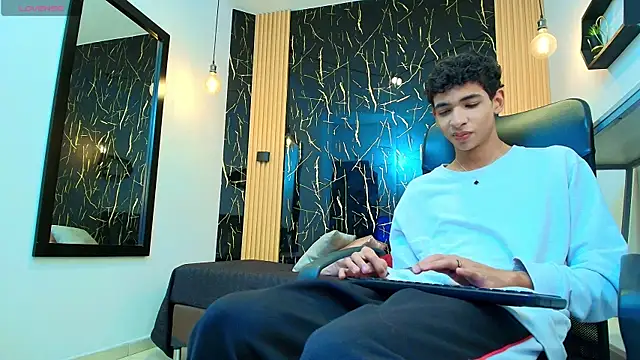 Snapshot of ValeriHot_1 chatting on April 2026 03:02:01 AM ValeriHot 1 online show from April 2026 03:02:01 AM