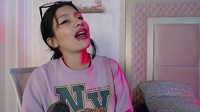 Madii  online show from April 2026 12:28:01 PM