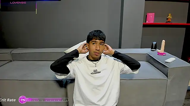 Ender h0tt online show from April 2026 01:45:02 PM