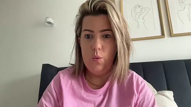 annabellewarick online show from June 2026 07:47:02 AM