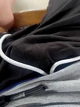 Snapshot of Juango24321 chatting on March 2026 09:07:01 PM Juango24321 online show from March 2026 09:07:01 PM