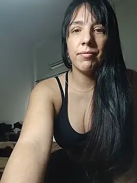 Snapshot of mel_stron chatting on May 2026 06:15:02 PM mel stron online show from May 2026 06:15:02 PM