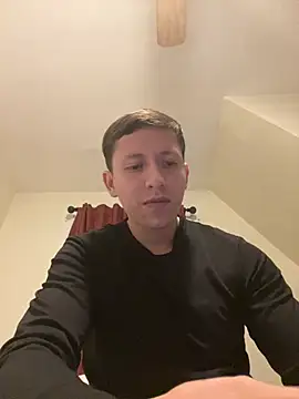 paulcevallos05 online show from April 2026 01:16:02 AM