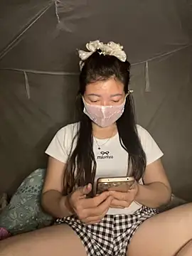 Bling-pusy online show from March 2026 12:22:01 PM