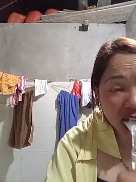 Yellow-pink online show from April 2026 11:35:01 AM