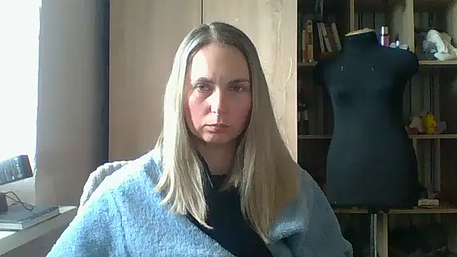 Mollie365 online show from March 2026 10:42:02 AM