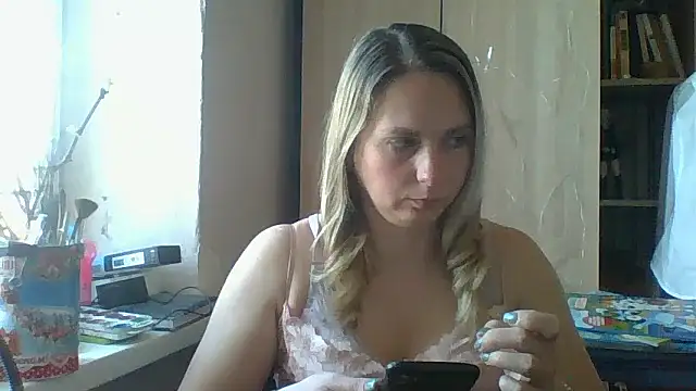 Mollie365 online show from April 2026 09:23:01 AM