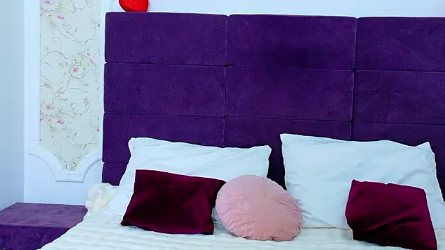 NataliaCroft online show from March 2026 03:29:01 PM