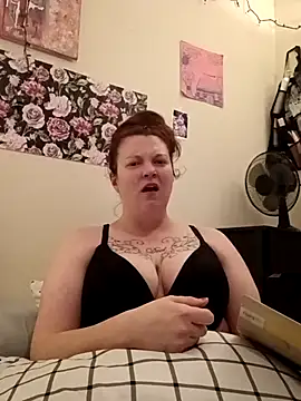 Snapshot of Sluttynoel chatting on May 2026 10:36:02 PM Sluttynoel online show from May 2026 10:36:02 PM
