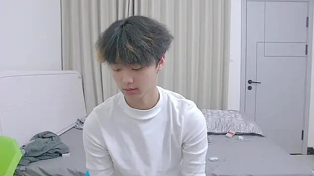 icecream-002 online show from April 2026 10:45:02 AM