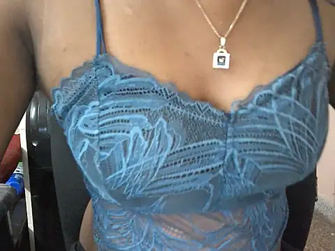 Couplehot00 online show from April 2026 01:14:02 PM