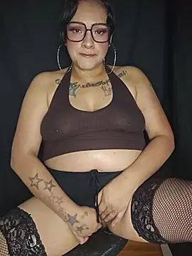 Snapshot of LaPutotota chatting on July 2026 09:14:02 AM LaPutotota online show from July 2026 09:14:02 AM