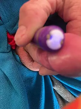 wasntevenme online show from April 2026 08:42:02 PM