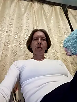 Tania9876 online show from June 2026 07:05:01 PM