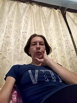 Tania9876 online show from July 2026 07:38:02 PM