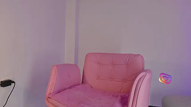 kittymyers online show from May 2026 01:38:01 PM