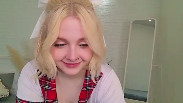 Sabrina Roose online show from April 2026 01:28:01 PM