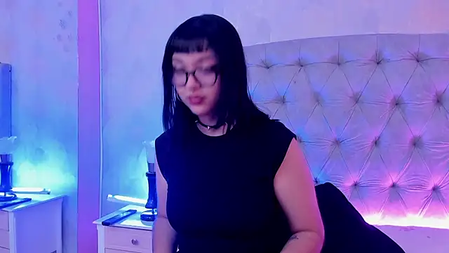Snapshot of LilithBluum chatting on July 2026 12:55:01 PM LilithBluum online show from July 2026 12:55:01 PM