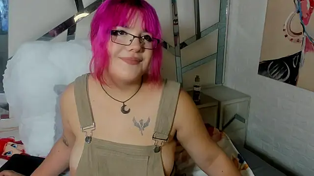 Snapshot of Sherry_Boomm chatting on May 2026 08:58:02 PM Sherry Boomm online show from May 2026 08:58:02 PM