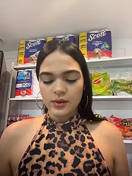 Snapshot of Bella-Ferrer chatting on May 2026 05:09:01 PM Bella-Ferrer online show from May 2026 05:09:01 PM