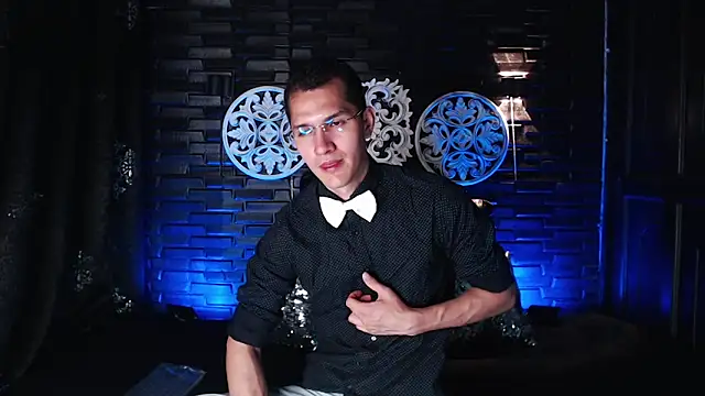 MilanDavid1 online show from April 2026 05:43:01 PM