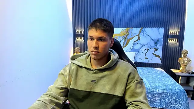 AlessandroFranco online show from April 2026 05:30:01 PM