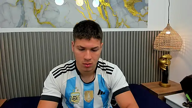 Snapshot of AlessandroFranco chatting on July 2026 12:43:01 PM AlessandroFranco online show from July 2026 12:43:01 PM