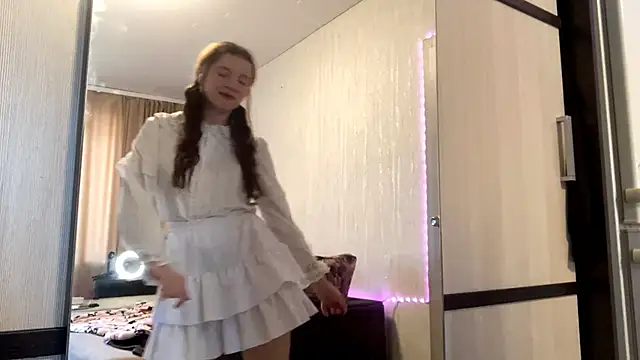 LynHaller online show from March 2026 06:40:02 AM