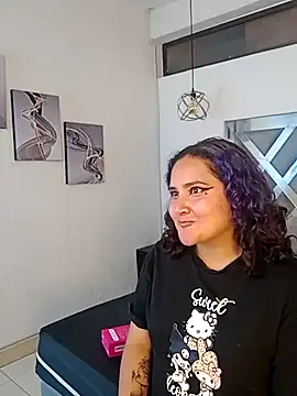 Liily Foxxy online show from July 2026 11:30:02 AM