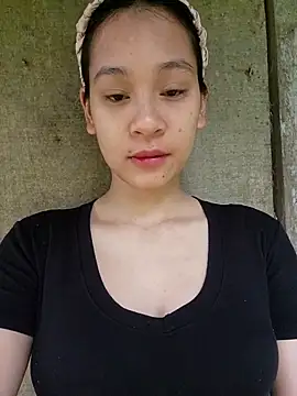Snapshot of -Hicici- chatting on May 2026 11:20:01 PM -Hicici- online show from May 2026 11:20:01 PM